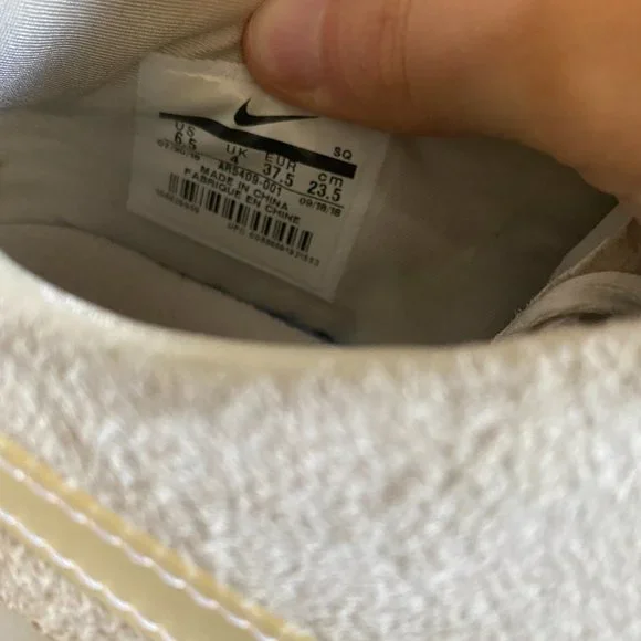 Air Force 1 Sage Low LX - Picture 10 of 11